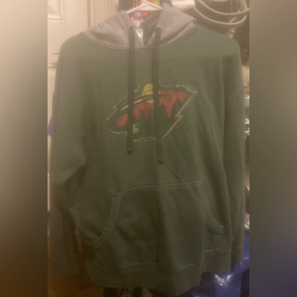 Mens NHL Minnesota Wild Green Hoodie Size Large Great Condition